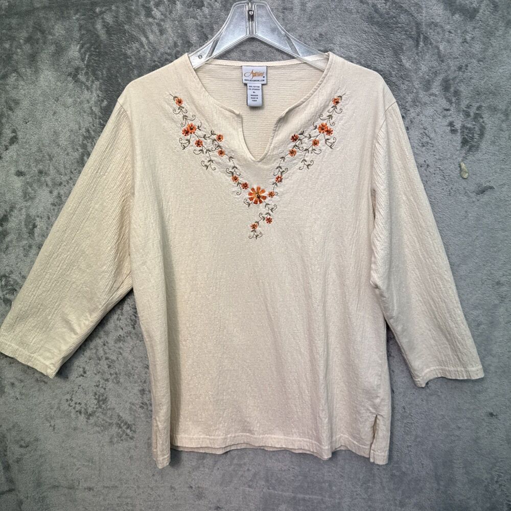 Artisans Women Top XL beige emroidery 3/4 sleeve pullover